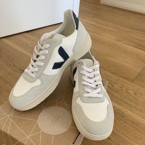 Veja V10 B Mesh